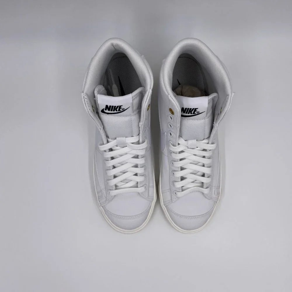 Nike Blazer Mid ' 77 White Womens Shoes